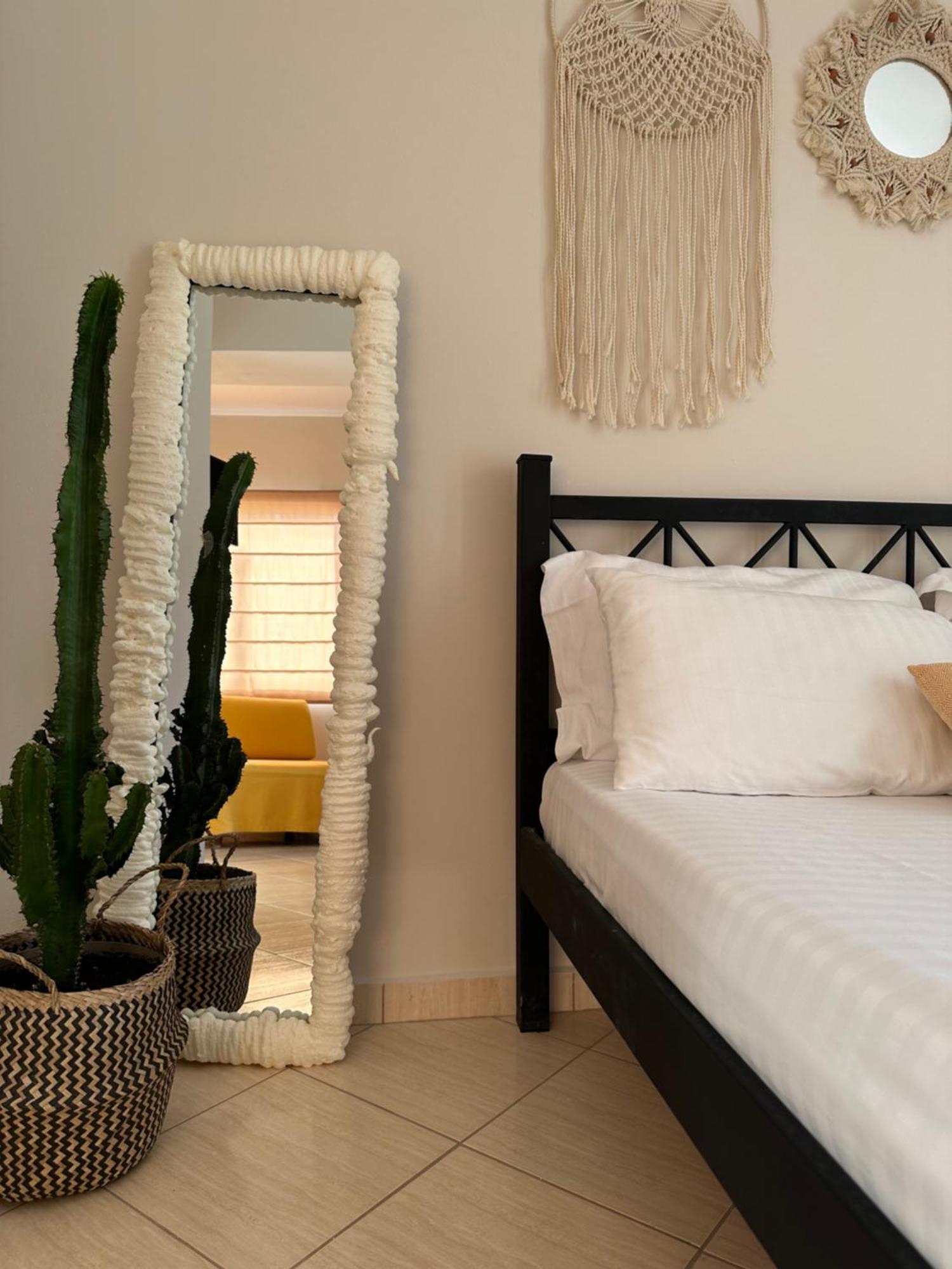 Vila Lemon Tree Sarandë 외부 사진