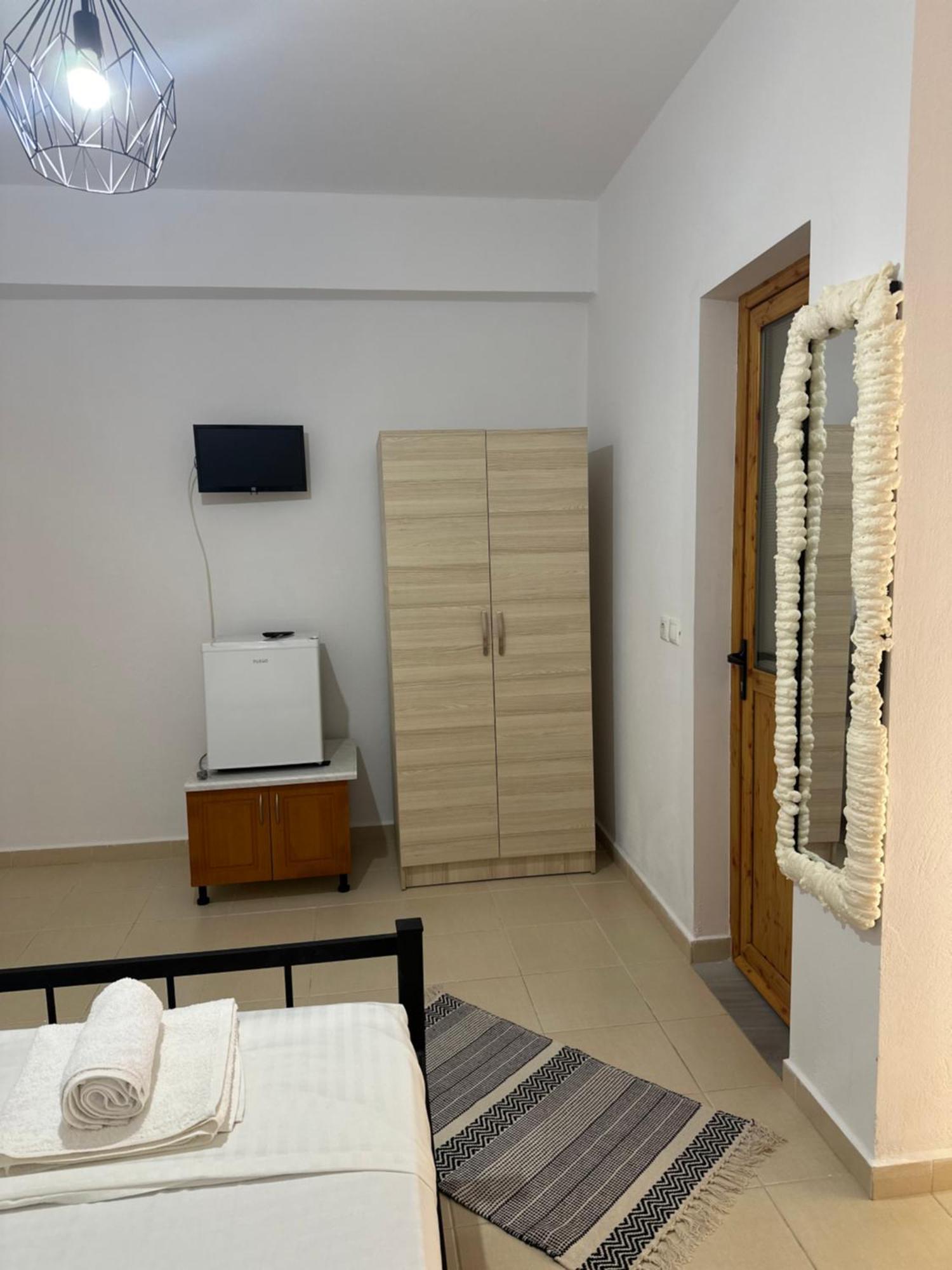 Vila Lemon Tree Sarandë 외부 사진