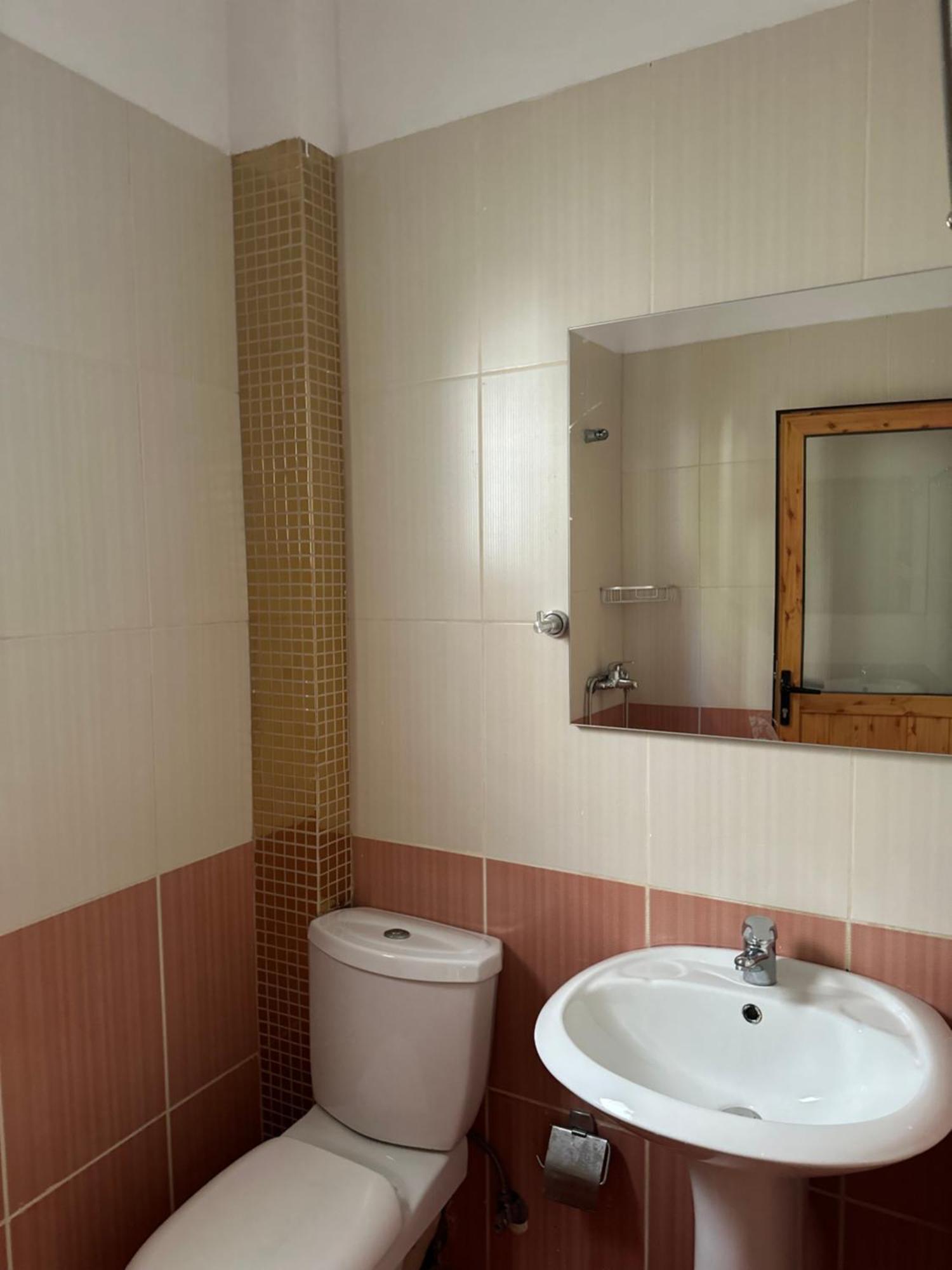 Vila Lemon Tree Sarandë 외부 사진